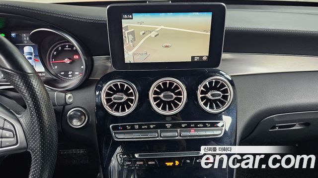 Mercedes-Benz GLC-Class GLC300 4MATIC AMG Line Coupe