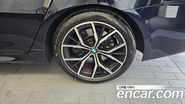 BMW 5-Series 530i M Sport Package