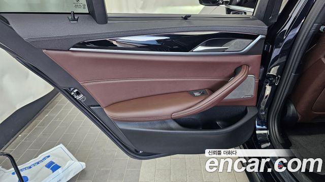 BMW 5-Series 530i M Sport Package