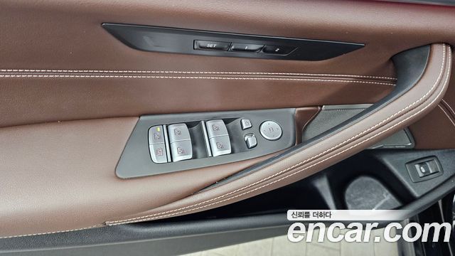 BMW 5-Series 530i M Sport Package
