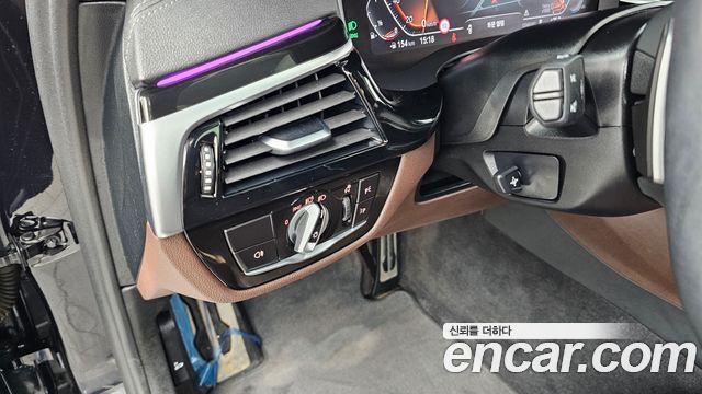 BMW 5-Series 530i M Sport Package