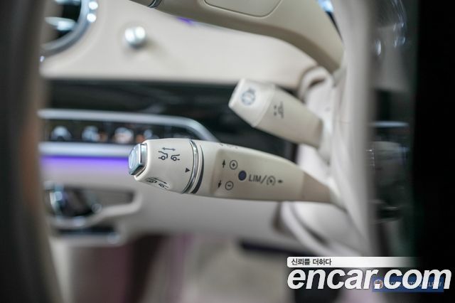Mercedes-Benz S-Class Maybach S600