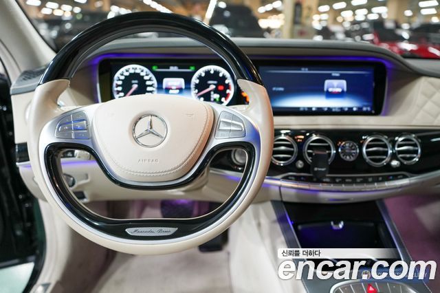Mercedes-Benz S-Class Maybach S600
