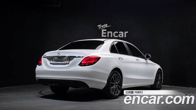 Mercedes-Benz C-Class C200
