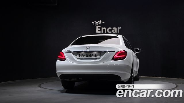 Mercedes-Benz C-Class C200
