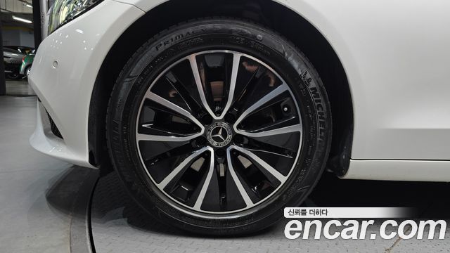 Mercedes-Benz C-Class C200