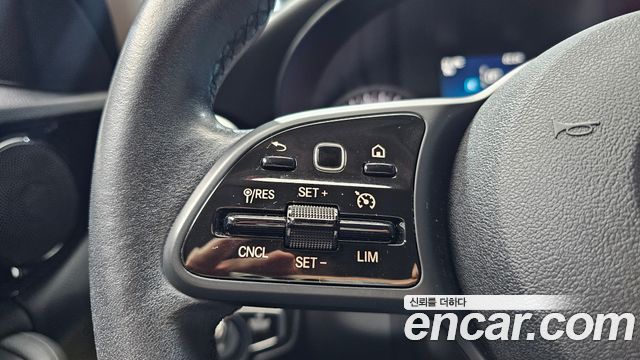 Mercedes-Benz C-Class C200