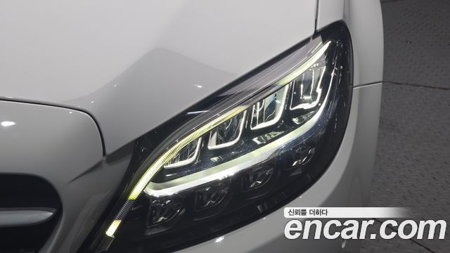 Mercedes-Benz C-Class C200