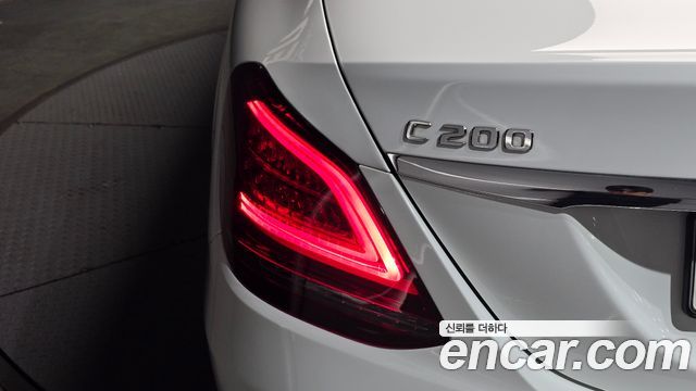 Mercedes-Benz C-Class C200