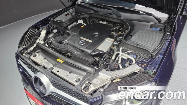 Mercedes-Benz GLC-Class GCL300 4MATIC Coupe
