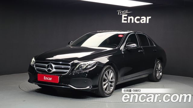 Mercedes-Benz E-Class E300 4MATIC Avnatgarde