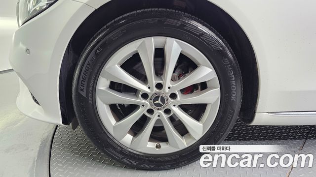 Mercedes-Benz C-Class C220 d Avantgarde