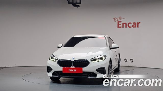 BMW 2-Series 220i Advantage