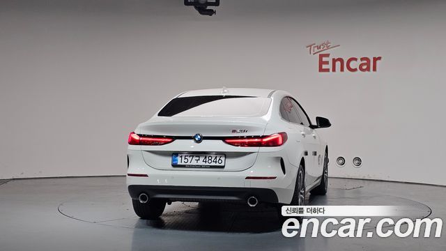 BMW 2-Series 220i Advantage