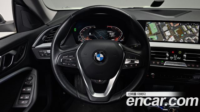 BMW 2-Series 220i Advantage