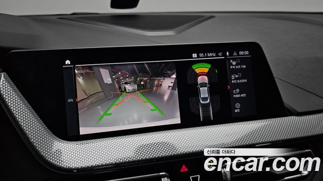 BMW 2-Series 220i Advantage