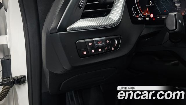 BMW 2-Series 220i Advantage
