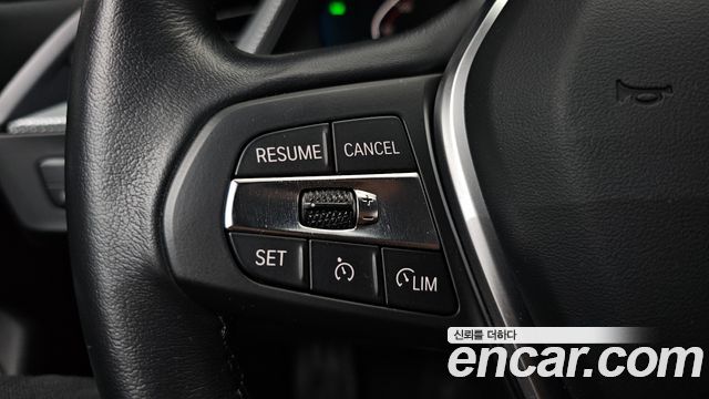 BMW 2-Series 220i Advantage
