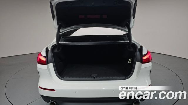 BMW 2-Series 220i Advantage