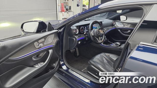 Mercedes-Benz CLS-Class CLS300d AMG Line