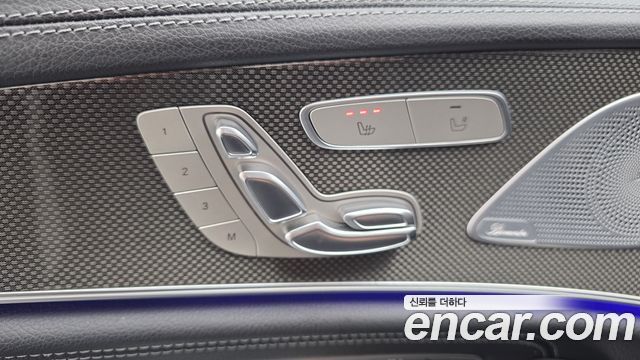 Mercedes-Benz CLS-Class CLS300d AMG Line