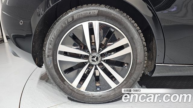 Mercedes-Benz A-Class A220 Hatchback