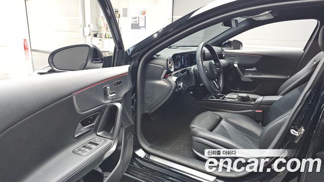 Mercedes-Benz A-Class A220 Hatchback