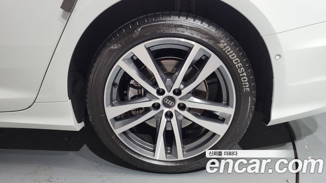 Audi A6 45 TFSI Premium