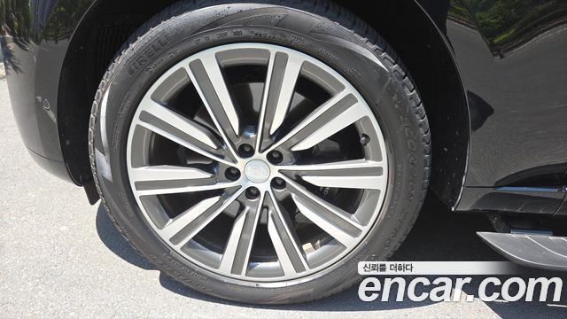 Land Rover Range Rover P530 Autobiography Long Wheel Base