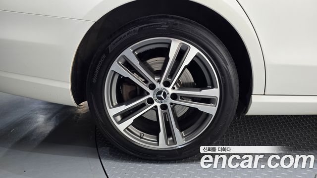 Mercedes-Benz E-Class E350 4MATIC Avantgarde