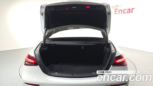 Mercedes-Benz E-Class E350 4MATIC Avantgarde