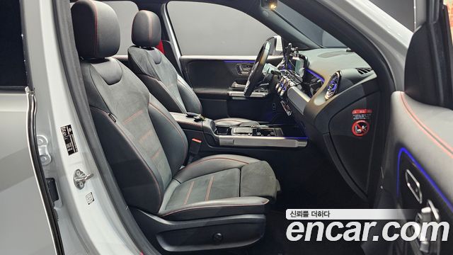 Mercedes-Benz GLB-Class AMG GLB35 4MATIC