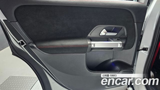 Mercedes-Benz GLB-Class AMG GLB35 4MATIC