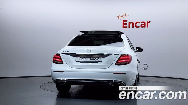 Mercedes-Benz E-Class E300 Avantgarde