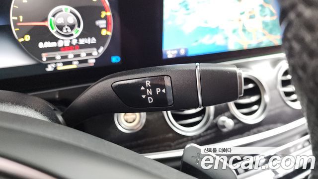 Mercedes-Benz E-Class E300 Avantgarde