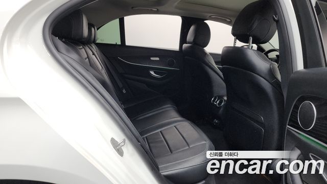 Mercedes-Benz E-Class E300 Avantgarde