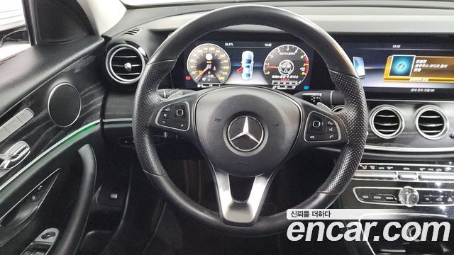 Mercedes-Benz E-Class E300 Avantgarde