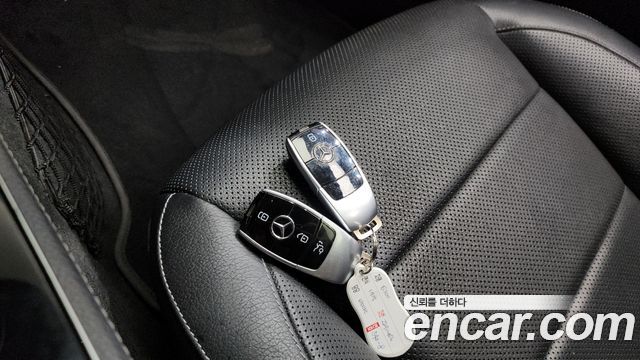 Mercedes-Benz E-Class E300 Avantgarde