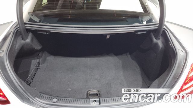 Mercedes-Benz E-Class E300 Avantgarde