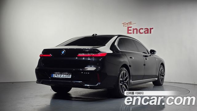 BMW 7-Series 740i xDrive M Sport