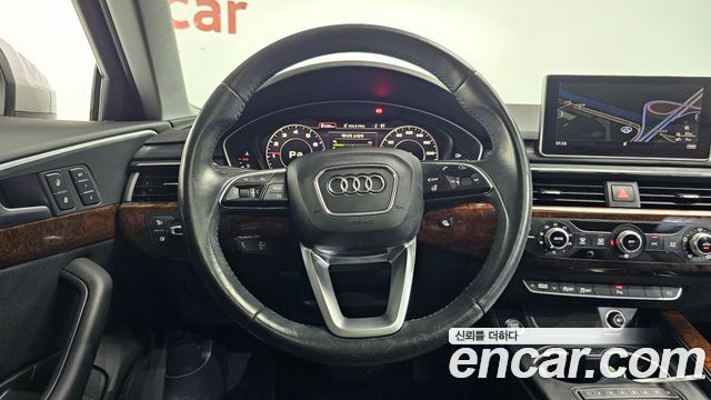Audi A4 45 TFSI Premium
