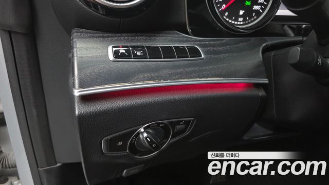 Mercedes-Benz E-Class E220d Cabriolet