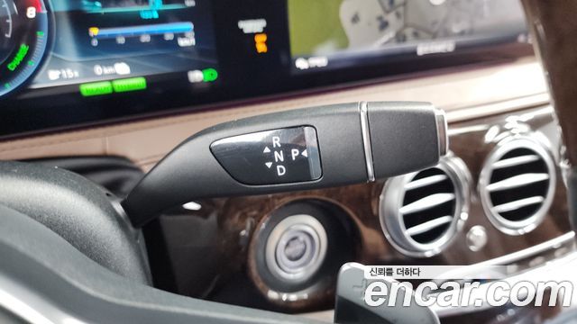 Mercedes-Benz S-Class S560eL