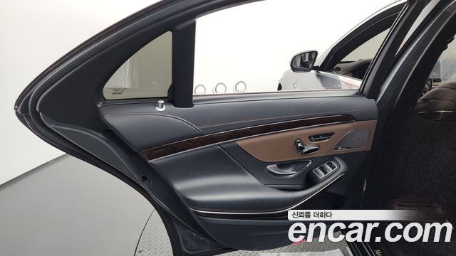 Mercedes-Benz S-Class S560eL