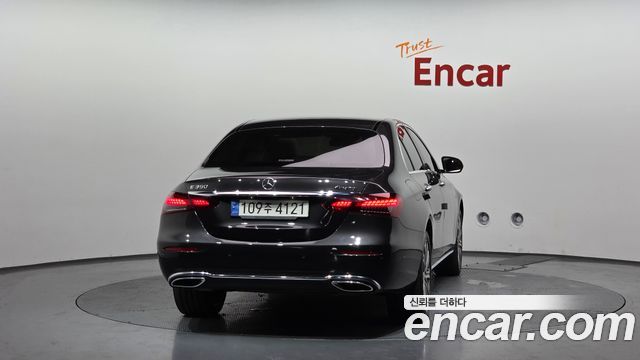 Mercedes-Benz E-Class E350 4MATIC Exclusive