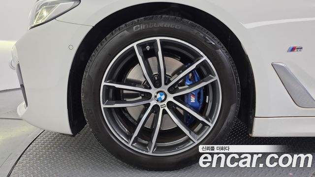 BMW 5-Series 520i M Sport