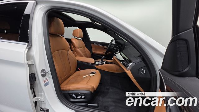 BMW 5-Series 520i M Sport