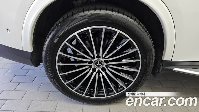 Mercedes-Benz GLC-Class GLC300 4MATIC Coupe
