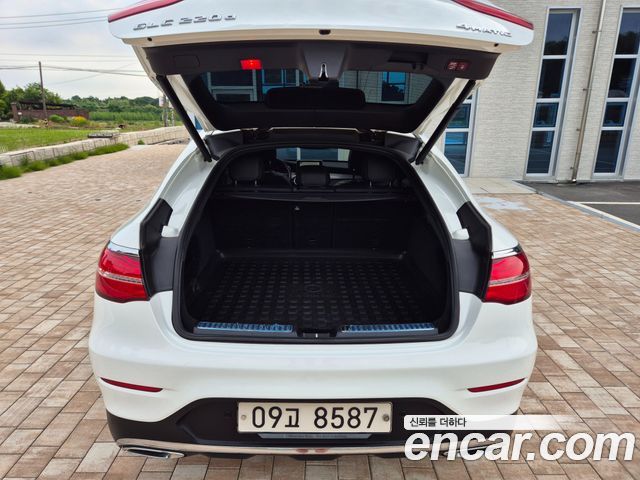 Mercedes-Benz GLC-Class GLC220 d 4MATIC Coupe