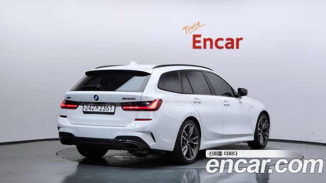 BMW 3-Series M340i xDrive Touring Performance